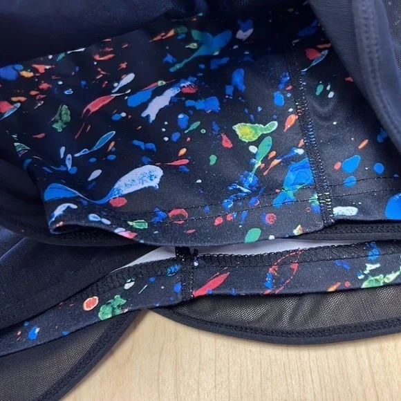 ‎Fabletics - Picture 2 of 8